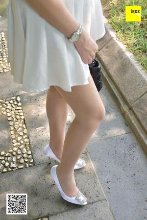 美女抠逼喷水在线观看_神马午夜未删减完整版