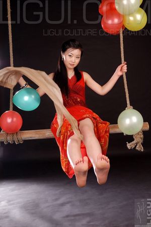 欧美综合站_女警察的奶又白又大