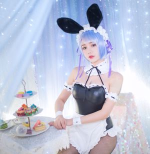 黑人巨大JEEP日本人_亚洲青纯毛片